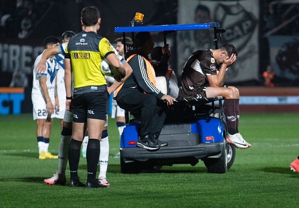 Club Atletico Platense mất tiền vệ chủ lực sau trận đấu gần nhất vì chấn thương.